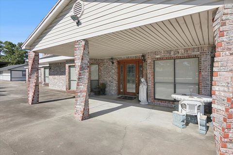 A home in Bridge City