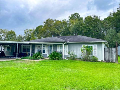 A home in Vidor