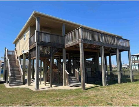 Photo of 702 Salt Cedar Ln, Port Bolivar, TX 77650 (MLS # 267817)