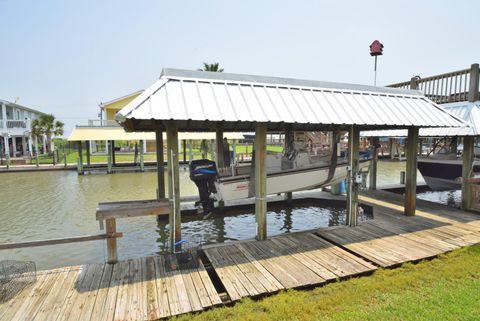 A home in Crystal Beach