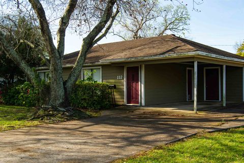 Photo of 112 S 4th Street, Nederland, TX 77627 (MLS # 266019)