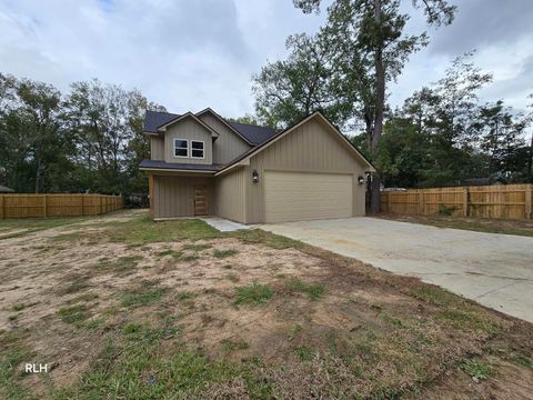 A home in Lumberton