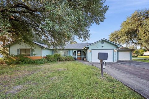Photo of 5625 Spencer Drive, Beaumont, TX 77708 (MLS # 262238)