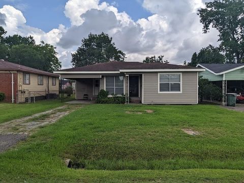 Photo of 3486 Westmoreland, Beaumont, TX 77705 (MLS # 264454)