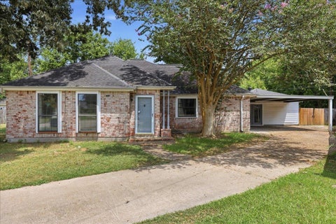 Photo of 7215 Pleasant Bend Dr, Beaumont, TX 77708 (MLS # 270058)