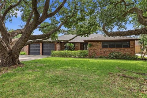Property photo of 2890 Westmont Dr., Beaumont, TX 77706