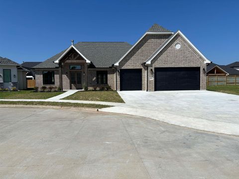 Photo of 1448 Augustine Ave, Port Neches, TX 77651 (MLS # 266243)