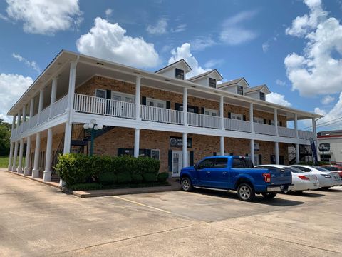 Photo of 1310 Interstate 10, Beaumont, TX 77707 (MLS # 243024)