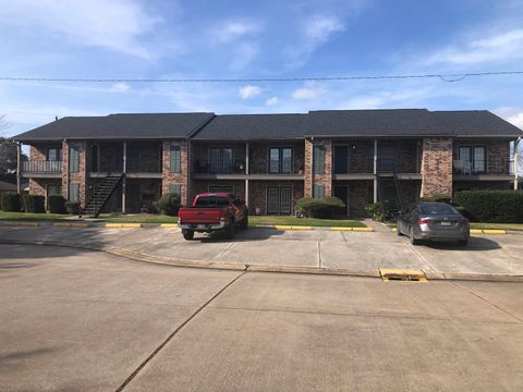 Photo of 6801 Camden Ln, Groves, TX 77619 (MLS # 264166)