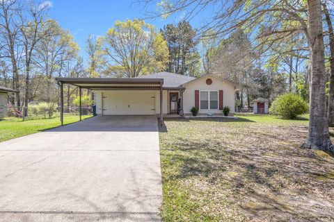 Photo of 105 Spruce Lane, Village Mills, TX 77663 (MLS # 265863)