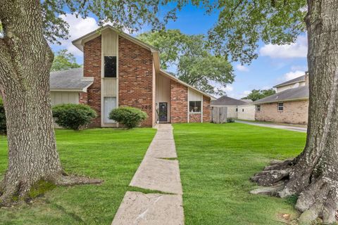 Photo of 745 Brandywine, Beaumont, TX 77706 (MLS # 268251)