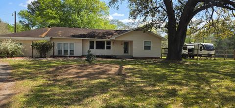Photo of 1953 Hickory, Vidor, TX 77662 (MLS # 266029)