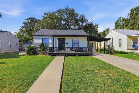 Photo of 3841 Stuart, Groves, TX 77619 (MLS # 271333)