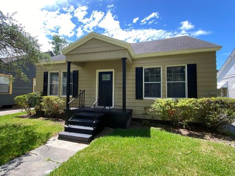 Photo of 2243 Long St., Beaumont, TX 77701 (MLS # 262615)