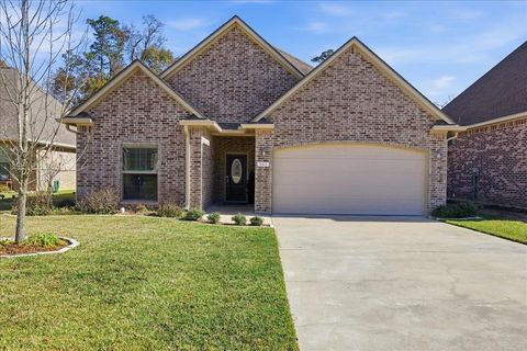 Photo of 302 Long Leaf, Silsbee, TX 77656 (MLS # 263723)