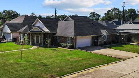 Photo of 880 Tralee, Vidor, TX 77662 (MLS # 270453)