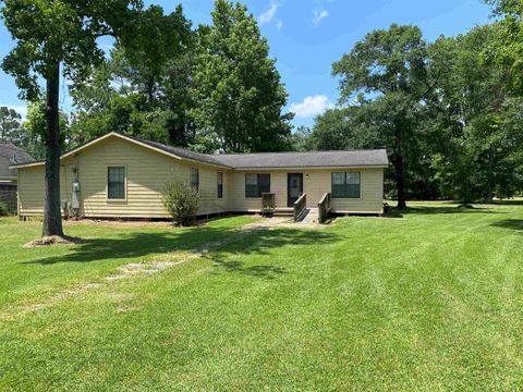 Photo of 8436 Bessie Heights Rd, Orange, TX 77630 (MLS # 265691)