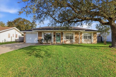 Property photo of 1411 Marshall Ave, Nederland, TX 77627
