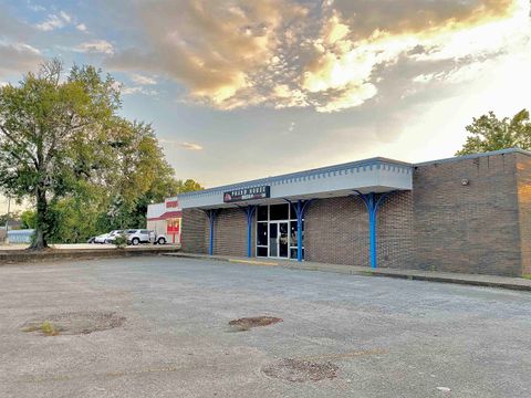 Photo of 800 S Pine St., Kountze, TX 77625 (MLS # 261842)