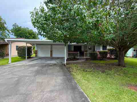 Photo of 2637 Hampton Ln, Port Neches, TX 77651 (MLS # 270042)