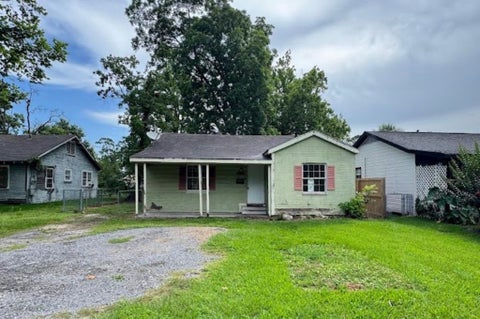 Photo of 4310 Harding Dr, Beaumont, TX 77703 (MLS # 268133)