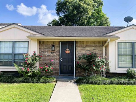 Photo of 1099 Sunmeadow, Beaumont, TX 77706 (MLS # 266299)