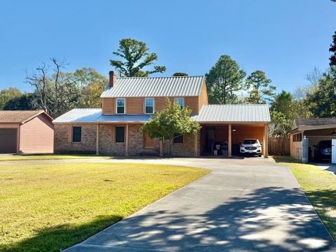 Photo of 4240 Sunken Court, Port Arthur, TX 77642 (MLS # 263756)