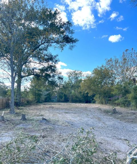 Photo of 10355 Old Voth Rd, Beaumont, TX 77708 (MLS # 265700)