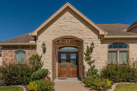 A home in Port Neches