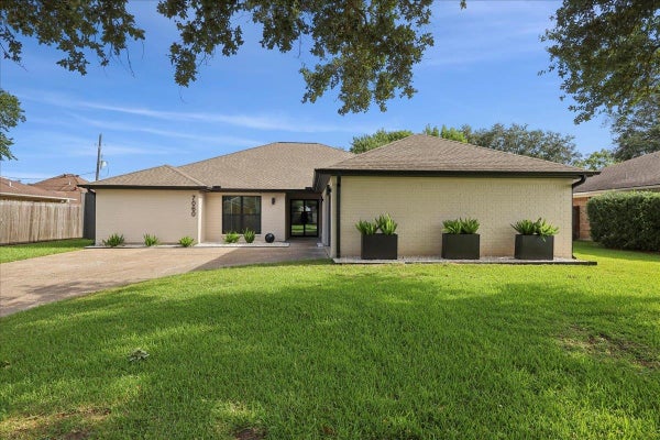 7060 BURLINGTON DR, BEAUMONT, TX 77706 - Image c236db33421bcfbb3400ae9f284dc95b/3524351548