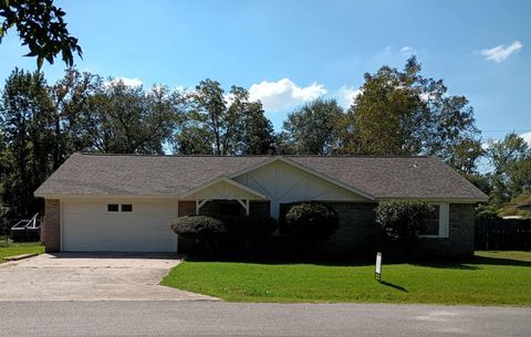 Photo of 29 E Harding Cir, Orange, TX 77630 (MLS # 262262)
