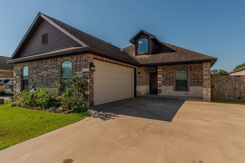 Photo of 6385 Highpoint Ave., Beaumont, TX 77708 (MLS # 262297)