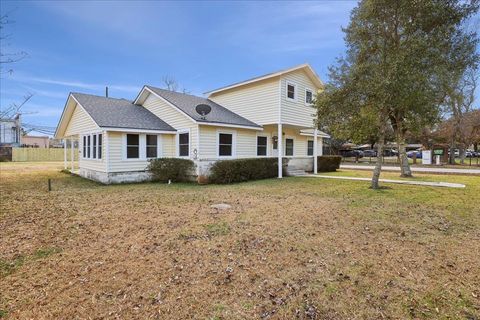 A home in Silsbee