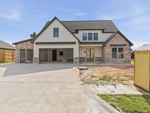 Photo of 1240 Natasha's Way, Lumberton, TX 77657 (MLS # 269105)