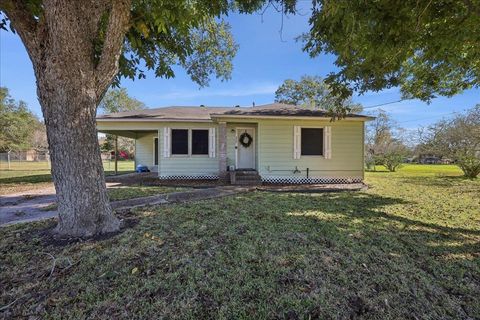 Photo of 2665 Holton Street, Beaumont, TX 77706 (MLS # 263298)