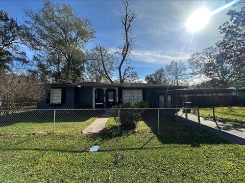 Photo of 2309 Bradford St., Orange, TX 77630 (MLS # 264564)