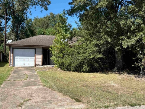 Photo of 1024 Ruby, Orange, TX 77630 (MLS # 271621)