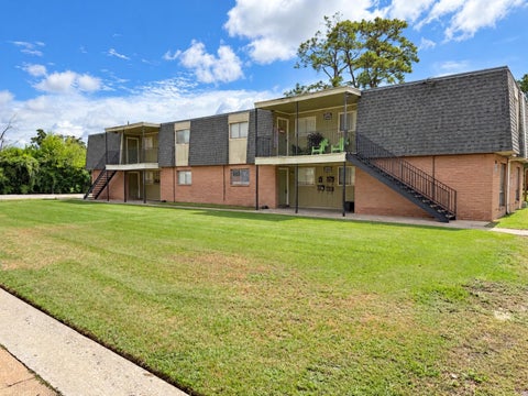 Photo of 1010 N 5th Street, Beaumont, TX 77701 (MLS # 271736)