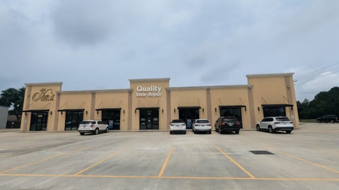 Photo of 2302 Nall, Port Neches, TX 77651 (MLS # 262346)