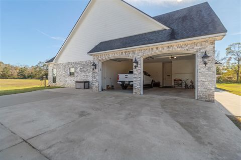 A home in Lumberton