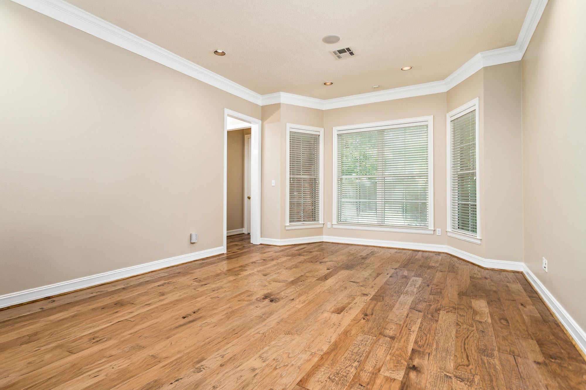 5035 Oakmont Dr, Beaumont, TX, 77706, USA, 5 Bedrooms Bedrooms, ,5 BathroomsBathrooms,Residential,Active,5035 Oakmont Dr,268443