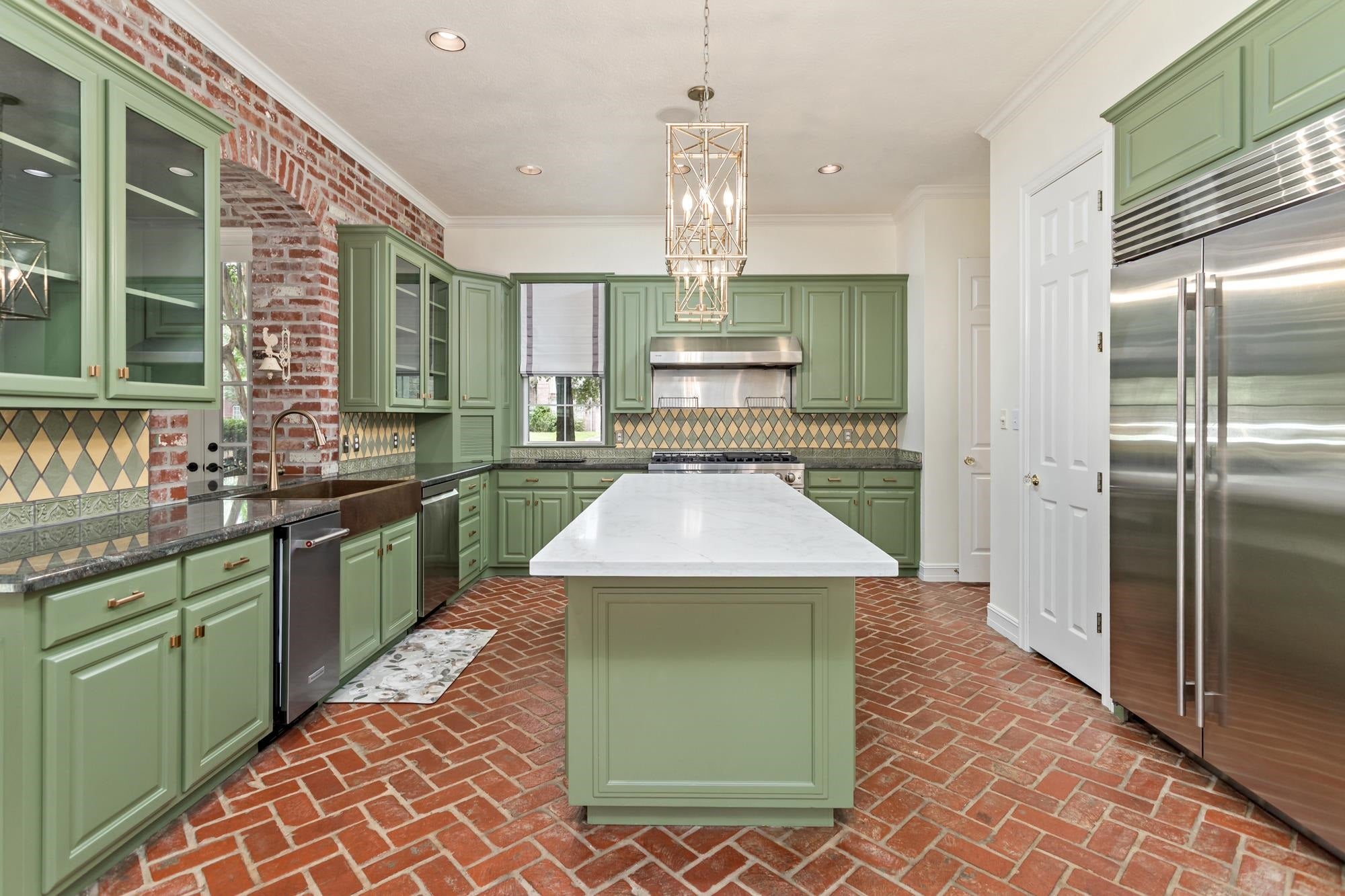 5035 Oakmont Dr, Beaumont, TX, 77706, USA, 5 Bedrooms Bedrooms, ,5 BathroomsBathrooms,Residential,Active,5035 Oakmont Dr,268443