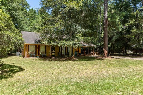 Photo of 1104 Pine, Village Mills, TX 77663 (MLS # 270359)