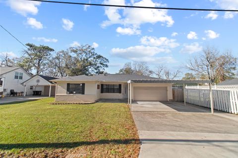 A home in Groves