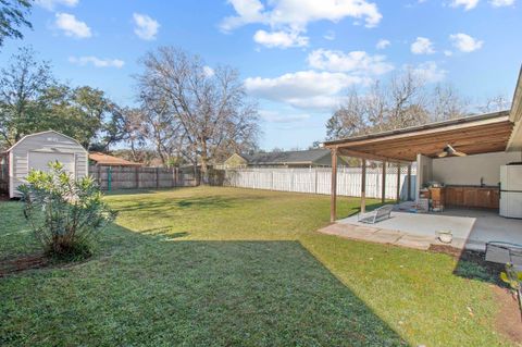 A home in Groves