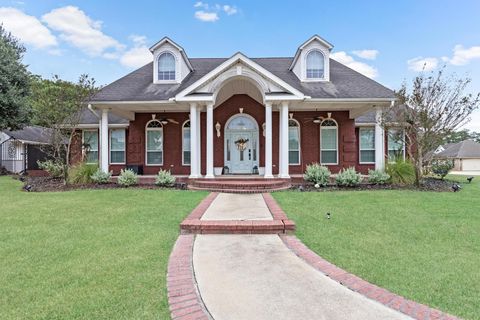 Photo of 3455 Michelle Ave, Vidor, TX 77662 (MLS # 263479)