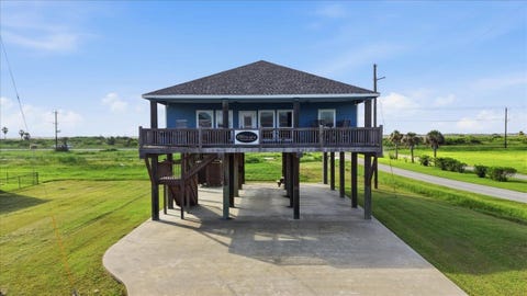 Photo of 3303 Hidden Gold, Crystal Beach, TX 77650 (MLS # 269075)