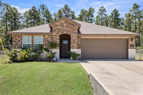 Photo of 1805 Hawkins Way, Sour Lake, TX 77659 (MLS # 270424)