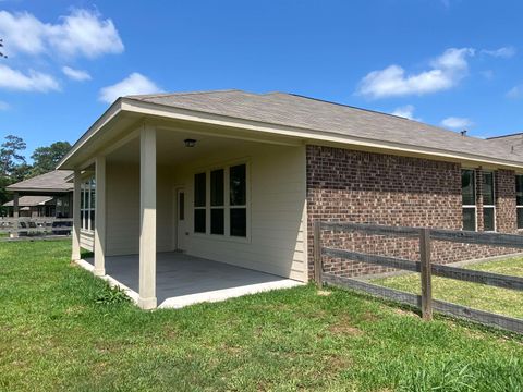 A home in Anahuac