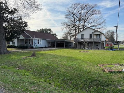 A home in Port Neches